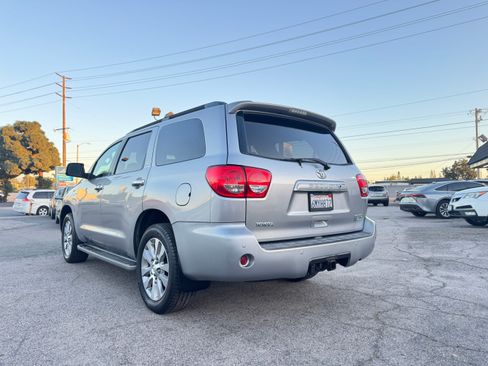 Used 2010 Toyota Sequoia Limited image 5