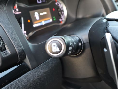 Used 2016 Honda Pilot Touring image 39