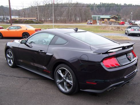 Used 2023 Ford Mustang GT Premium image 4