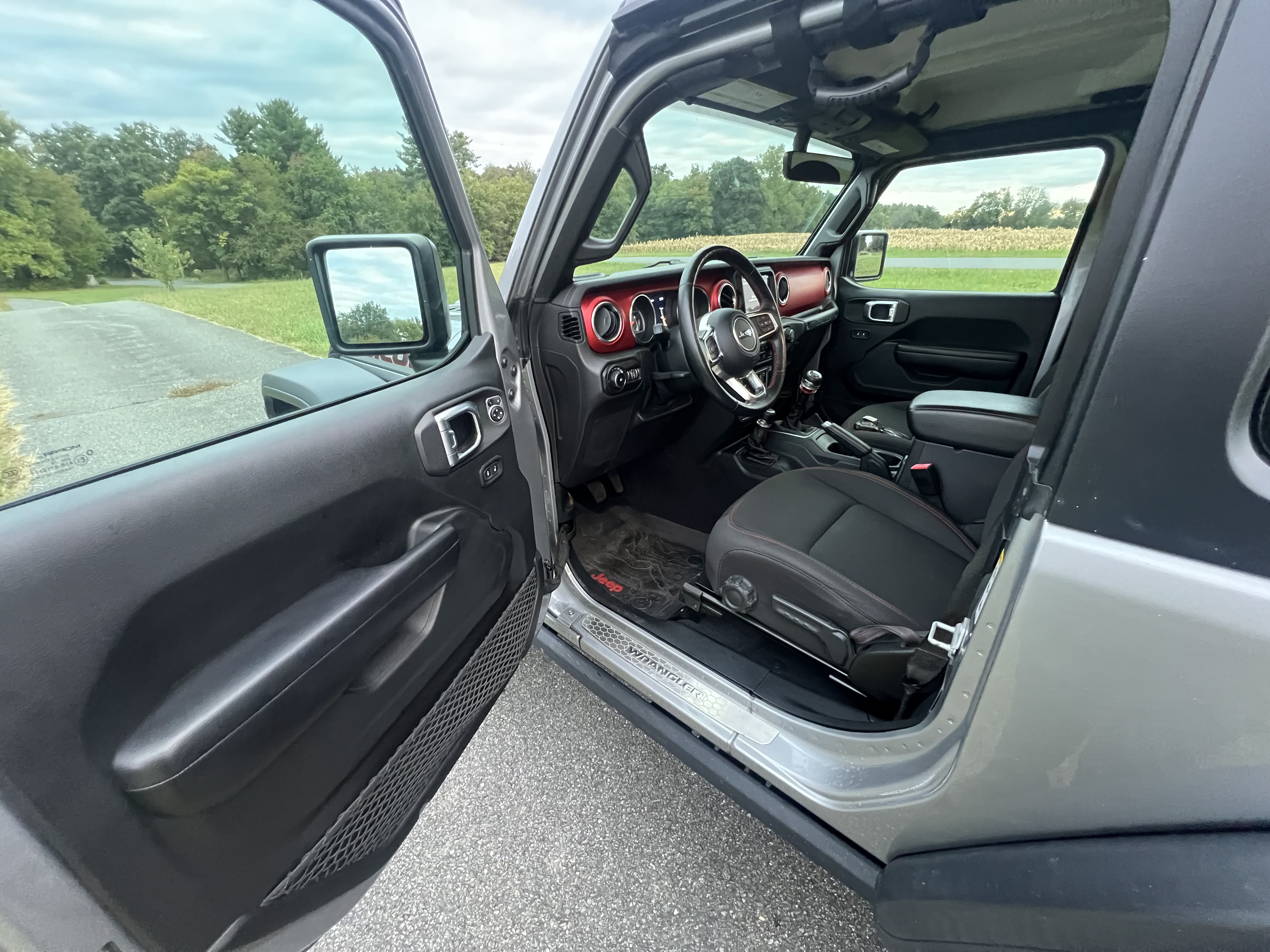 Used 2019 Jeep Wrangler 4WD Rubicon image 7