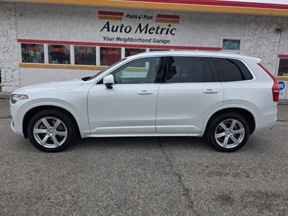 Used 2021 Volvo XC90 T6 Momentum