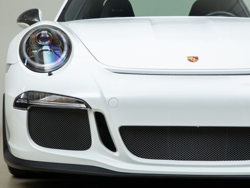 Used 2016 Porsche 911 R RWD image 45