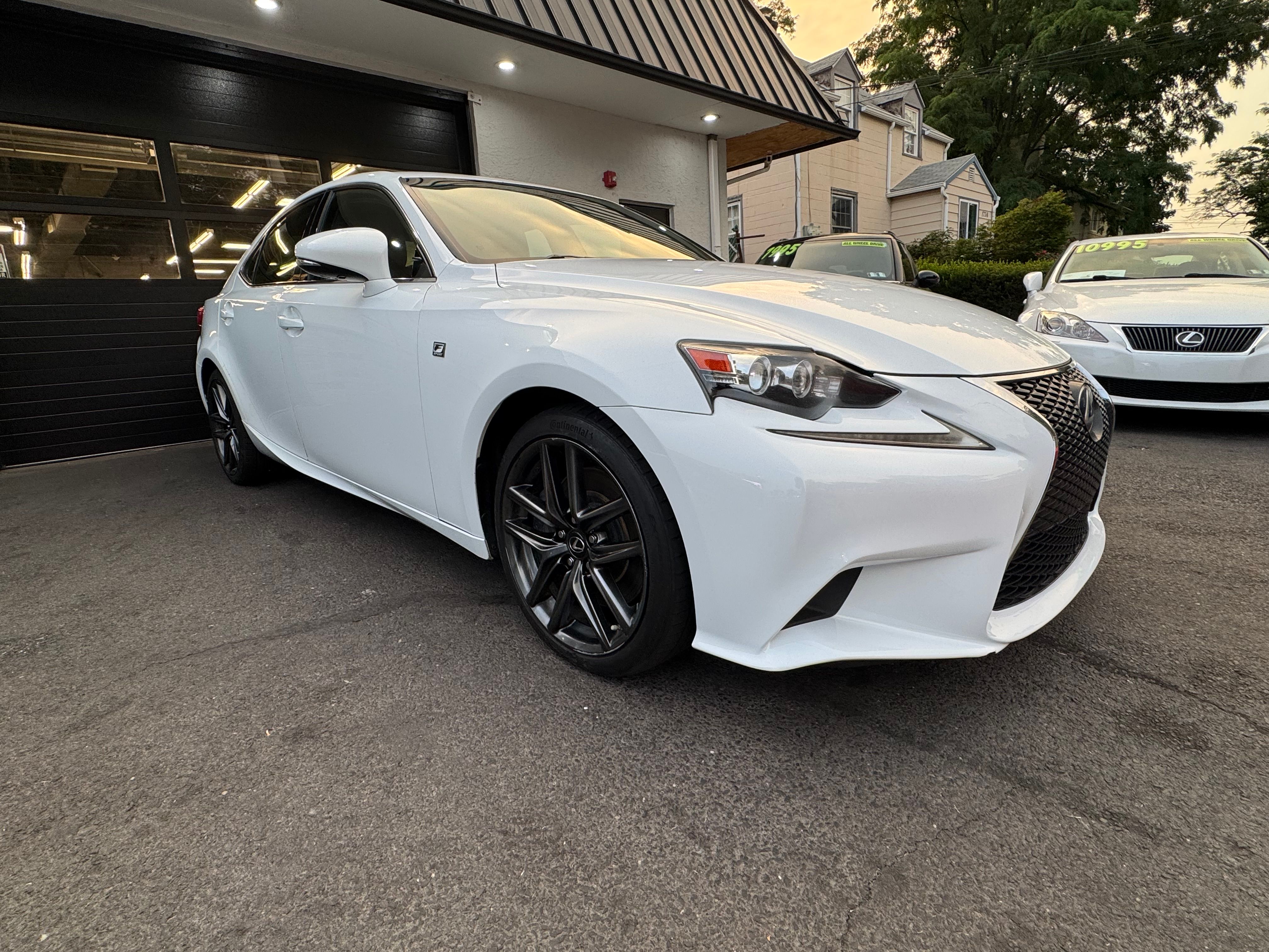 Used 2016 Lexus IS 300 AWD image 3