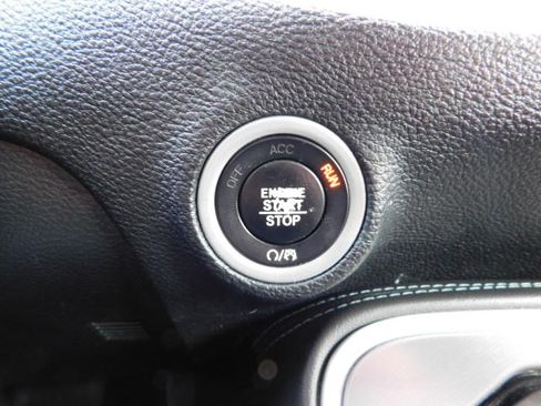 Used 2020 Dodge Challenger SXT RWD image 16