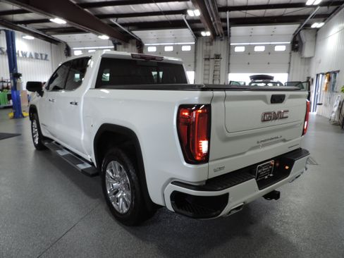 Used 2025 GMC Sierra 1500 4x4 Crew Cab Denali image 23