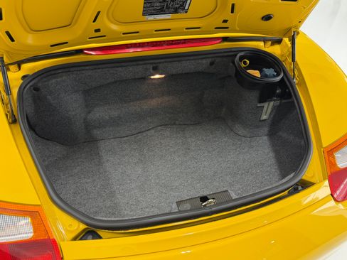 Used 2000 Porsche Boxster image 18