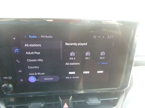 Used 2024 Toyota Corolla LE Sedan FWD image 23