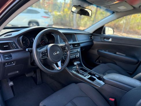 Used 2018 Kia Optima LX image 6