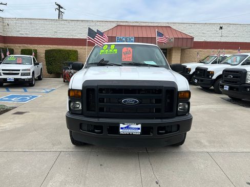 Used 2008 Ford F250 XL image 2