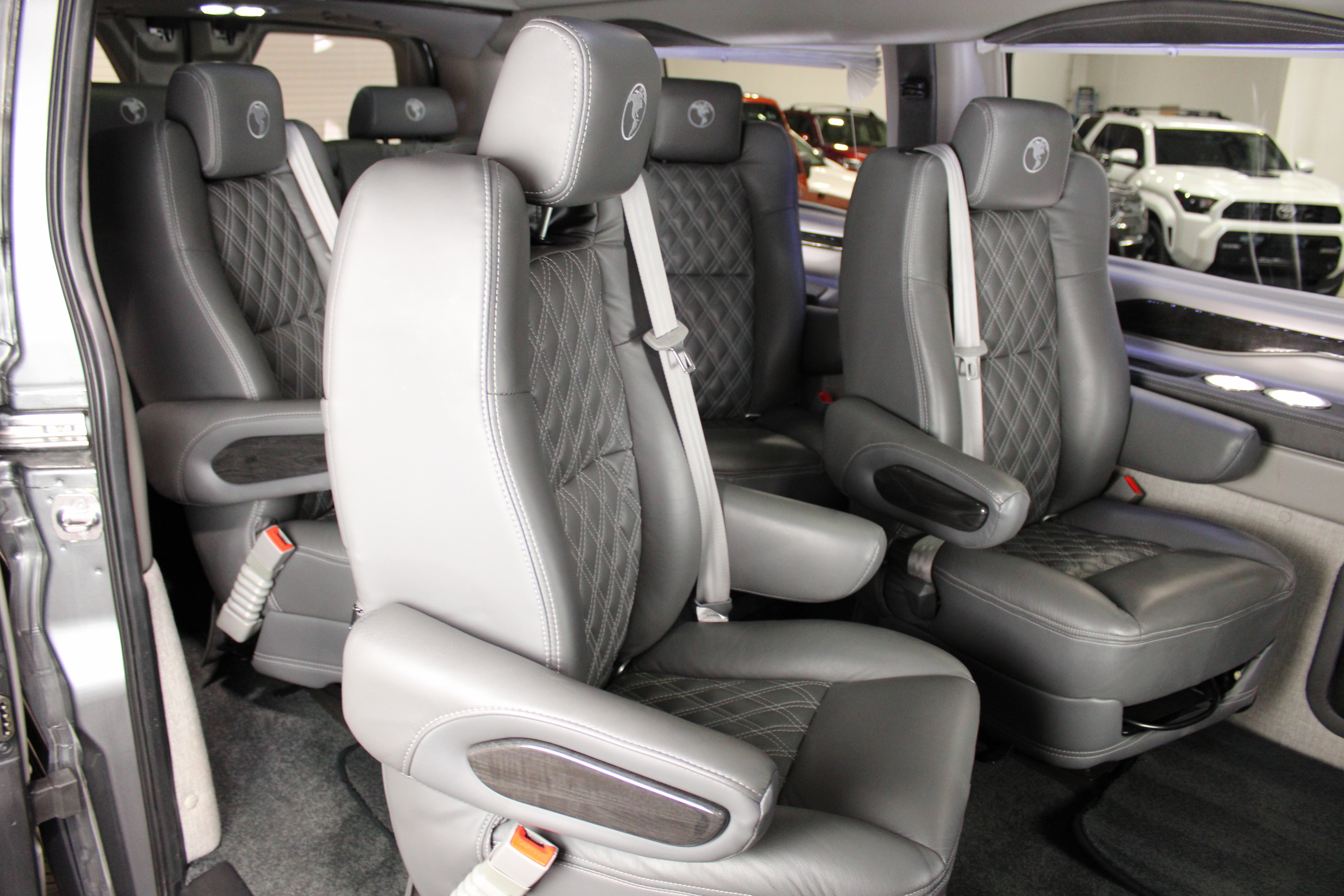 Used 2025 Ford Transit 150 Low Roof AWD image 12