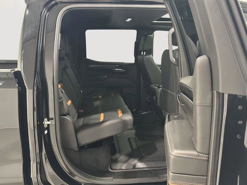Used 2024 GMC Sierra 1500 AT4 image 27