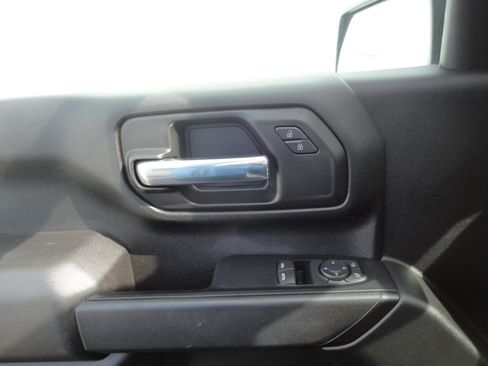 Used 2024 Chevrolet Silverado 2500 W/T image 20