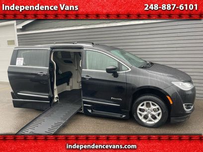 Used 2020 Chrysler Pacifica Touring-L