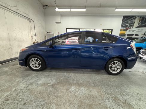 Used 2010 Toyota Prius image 3