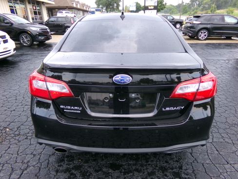Used 2018 Subaru Legacy 2.5i Limited AWD/4WD image 4