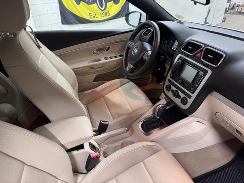 Used 2015 Volkswagen Eos Komfort image 20