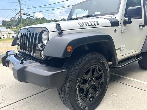 Used 2016 Jeep Wrangler 4WD Sport image 15