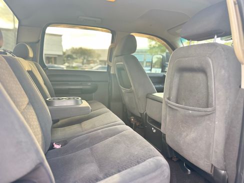 Used 2007 Chevrolet Silverado 2500 LT image 23