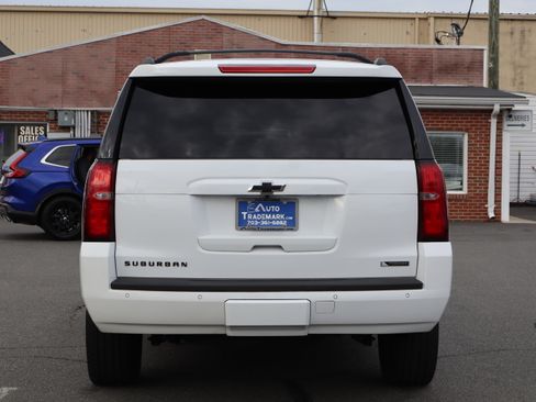 Used 2018 Chevrolet Suburban Premier image 6