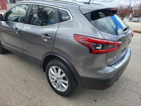 Used 2022 Nissan Rogue Sport SV image 7