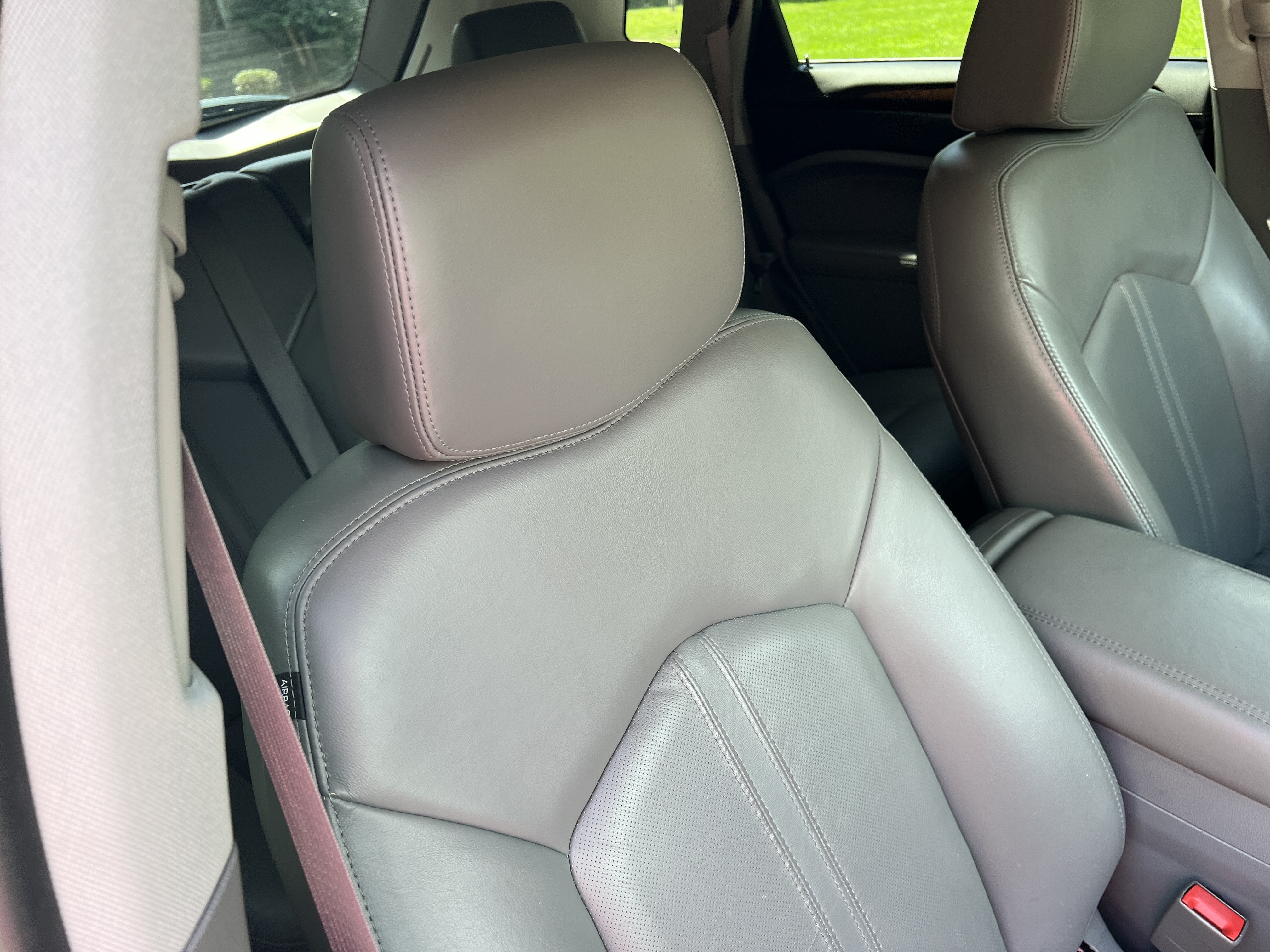 Used 2010 Cadillac SRX AWD Performance image 17
