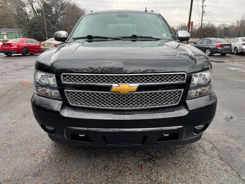 Used 2013 Chevrolet Avalanche LTZ image 6
