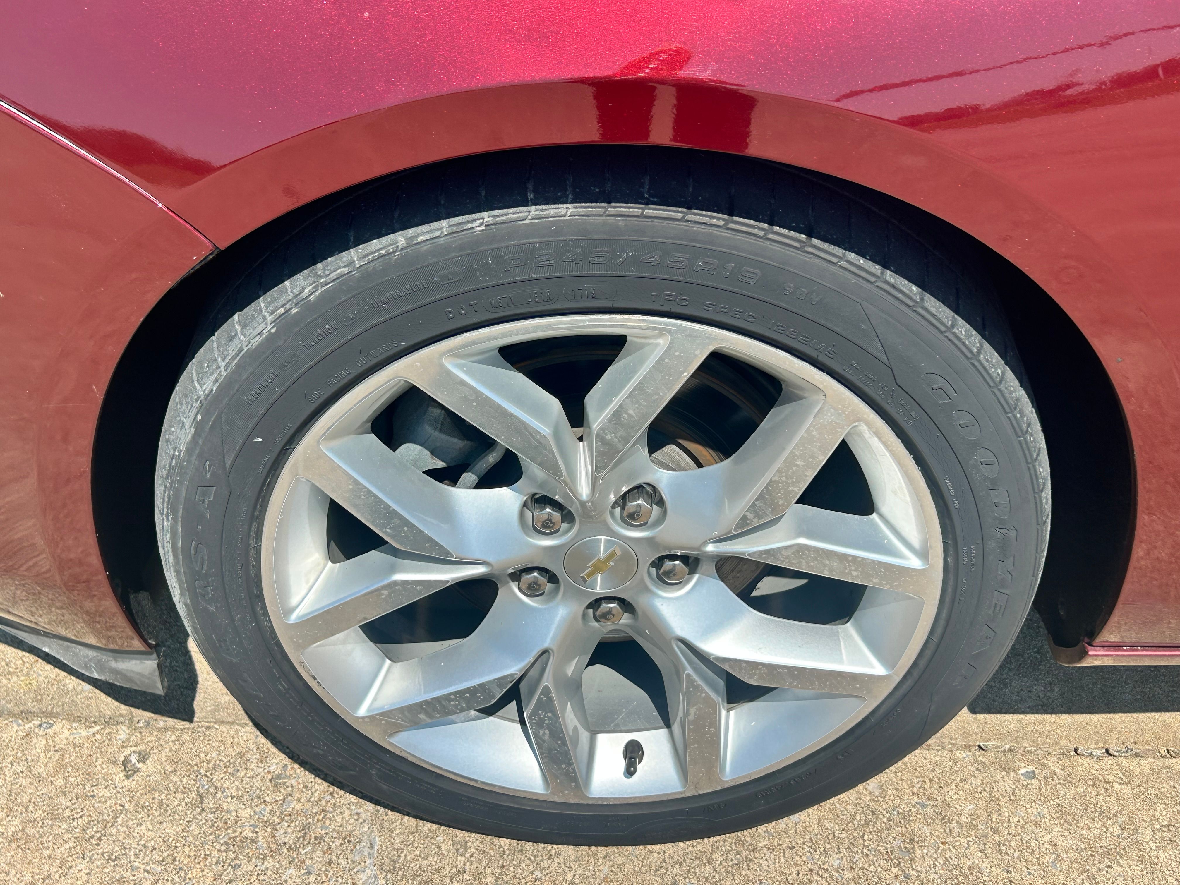 Used 2017 Chevrolet Impala Premier FWD image 23
