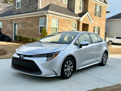 Used 2022 Toyota Corolla LE image 1