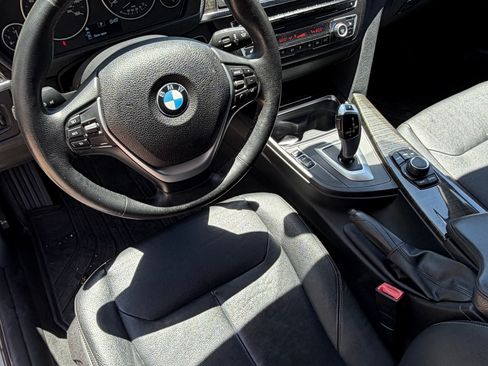 Used 2013 BMW 320i xDrive Sedan AWD/4WD image 11
