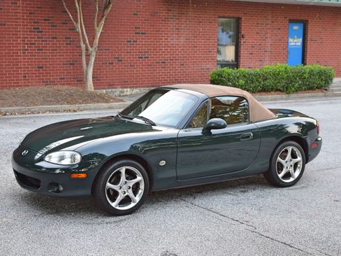 Used 2001 MAZDA MX-5 Miata SE image 9