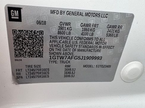 Used 2018 GMC Savana 2500 image 18