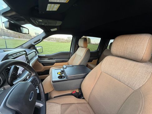 Used 2023 Ford F150 XLT image 14