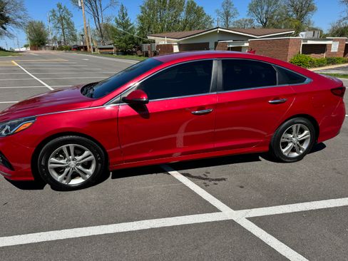 Used 2018 Hyundai Sonata SEL image 2