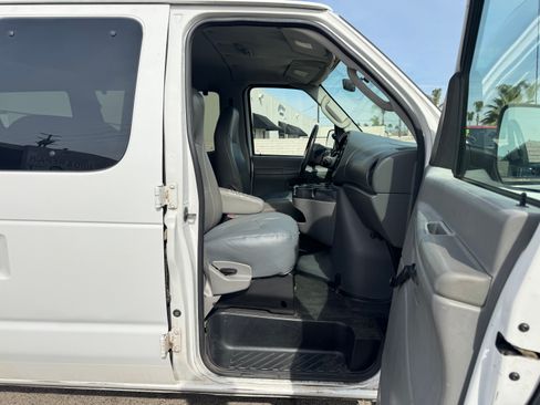 Used 2008 Ford E-150 and Econoline 150 XL image 17