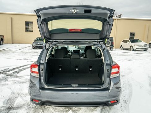 Used 2018 Subaru Impreza 2.0i Premium image 13