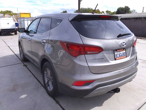 Used 2018 Hyundai Santa Fe Sport image 3