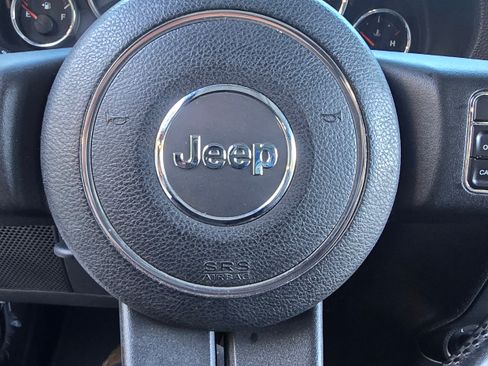 Used 2012 Jeep Wrangler Sport image 22