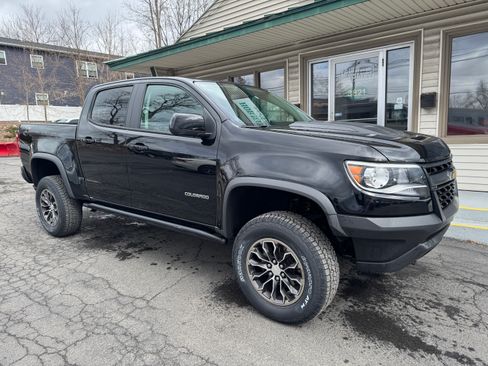 Used 2017 Chevrolet Colorado ZR2 image 2