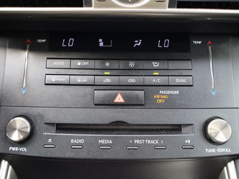 Used 2016 Lexus IS 300 AWD F Sport image 18