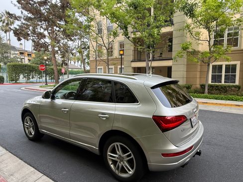 Used 2017 Audi Q5 2.0T Premium Plus image 4