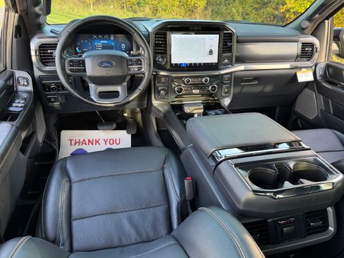 Used 2025 Ford F150 Lariat image 13