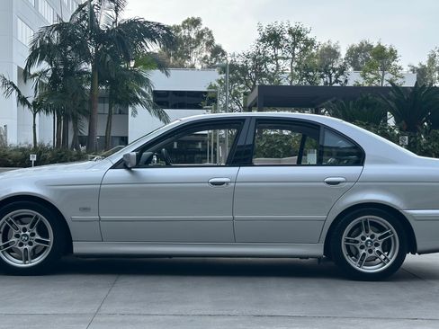 Used 2002 BMW 540i image 25