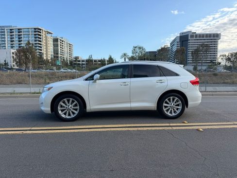 Used 2011 Toyota Venza UNAVAIL FWD image 2