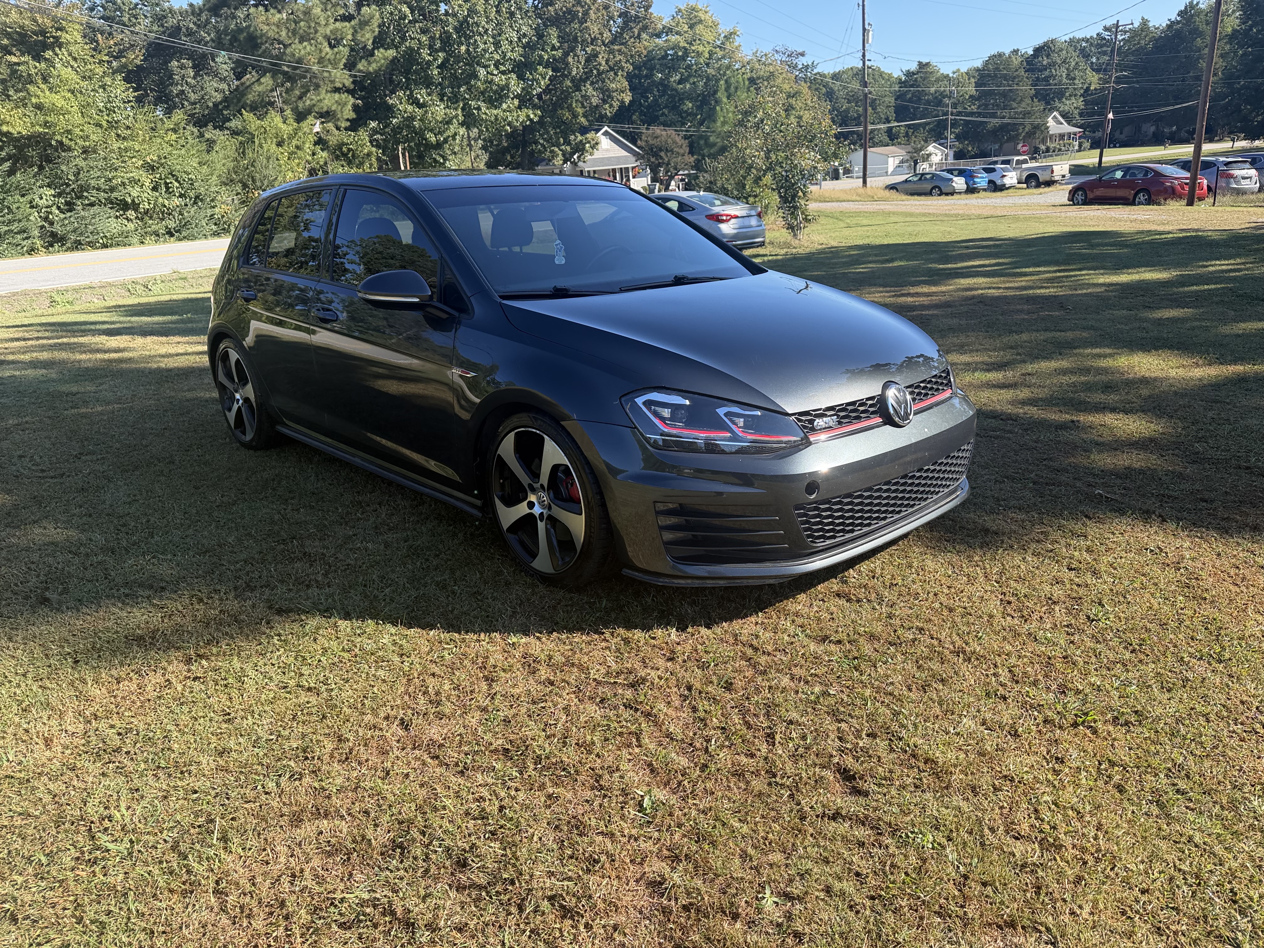 Used 2017 Volkswagen GTI 4-Door FWD image 13