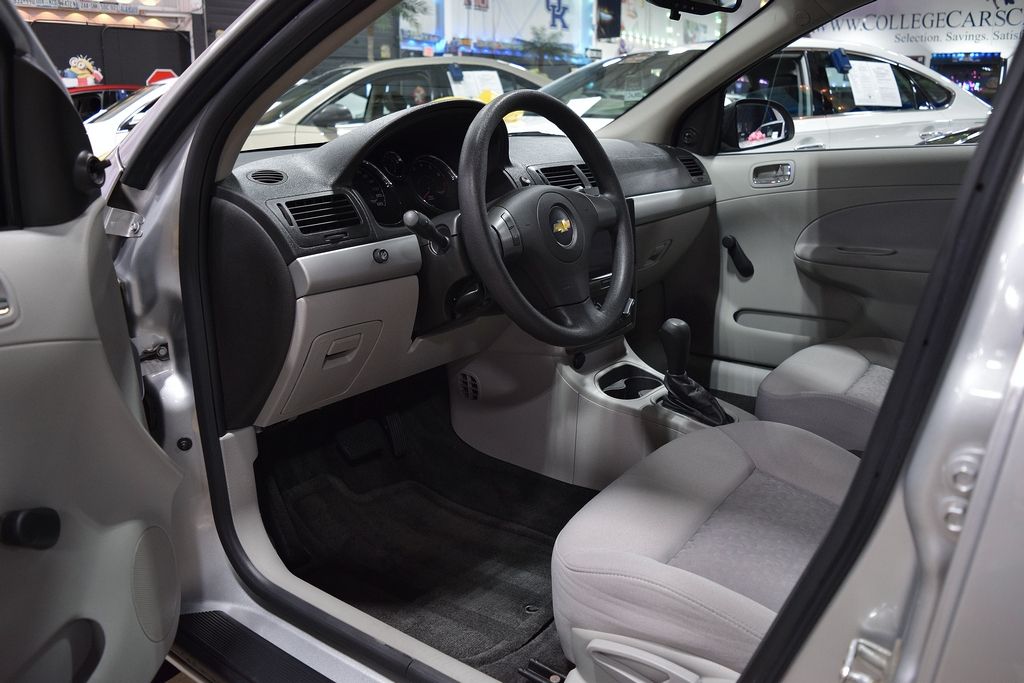 Used 2010 Chevrolet Cobalt LS Sedan FWD image 15