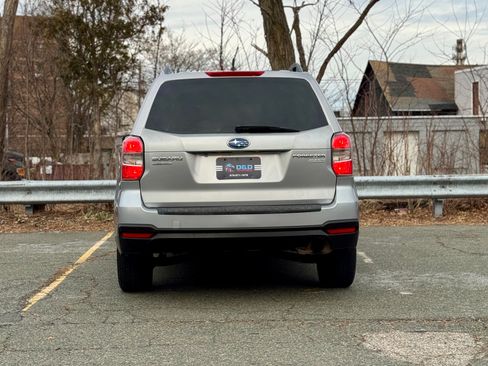 Used 2015 Subaru Forester 2.5i image 4