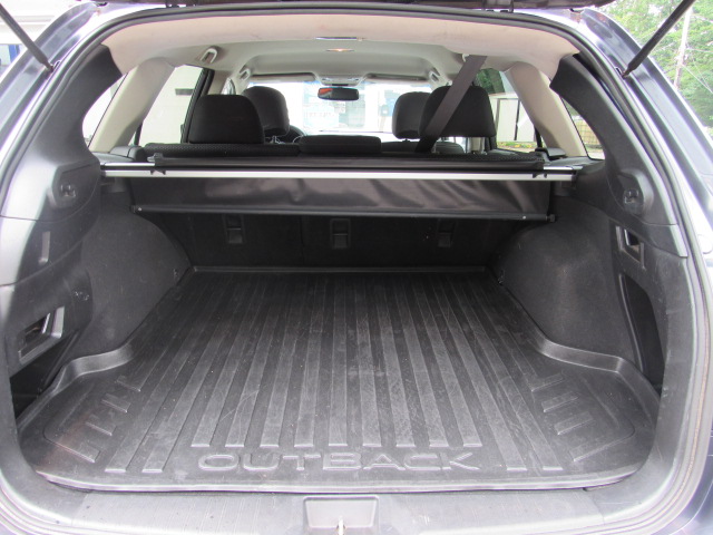 Used 2015 Subaru Outback 2.5i Premium AWD/4WD image 16