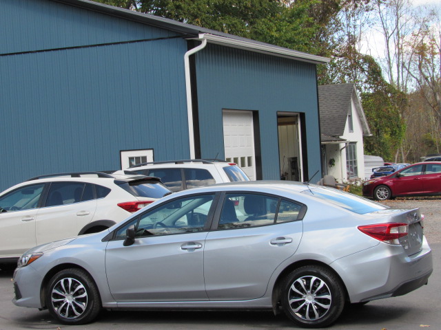 Used 2022 Subaru Impreza 2.0i Sedan AWD/4WD image 5