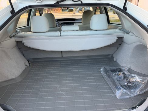 Used 2010 Toyota Prius image 16