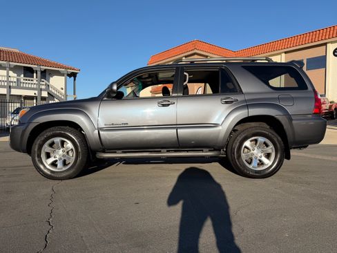 Used 2007 Toyota 4Runner Sport image 4